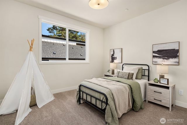 10217 NE 24th Street, Bellevue, WA 98004