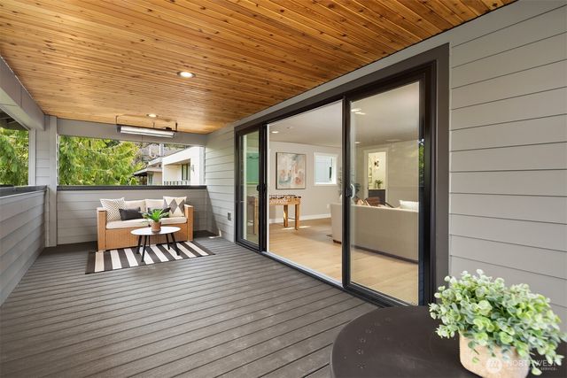 10217 NE 24th Street, Bellevue, WA 98004