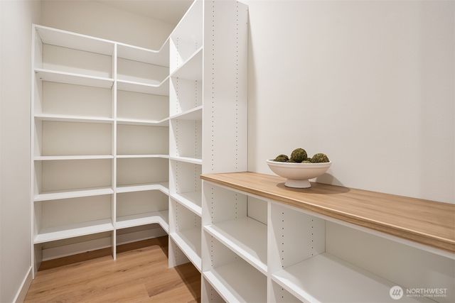 10217 NE 24th Street, Bellevue, WA 98004