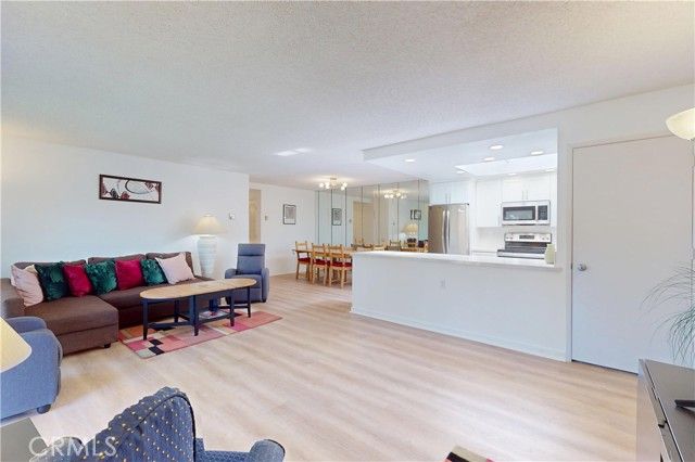 5350 Algarrobo O, Laguna Woods, CA 92637