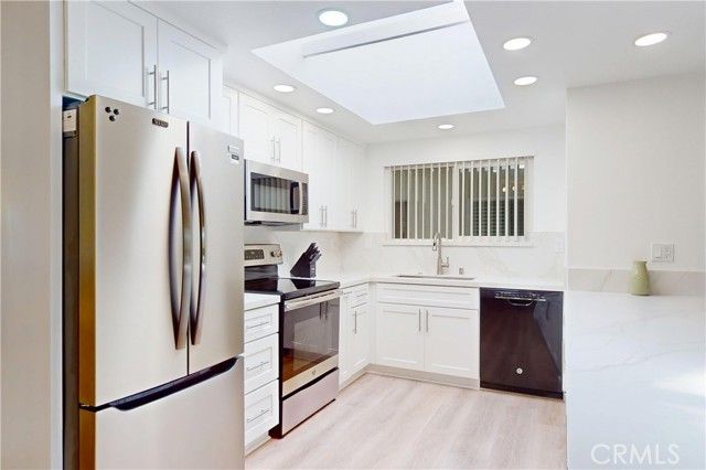 5350 Algarrobo O, Laguna Woods, CA 92637