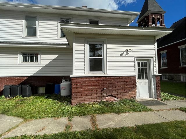 68 Maple Avenue, Stamford, NY 13788