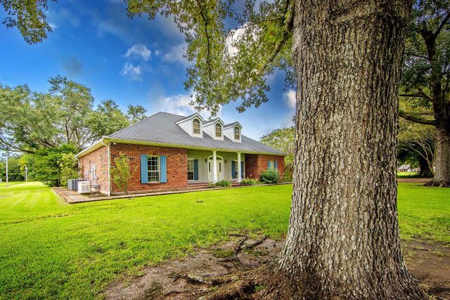 1349 Burma Rd, Thibodaux, LA 70301