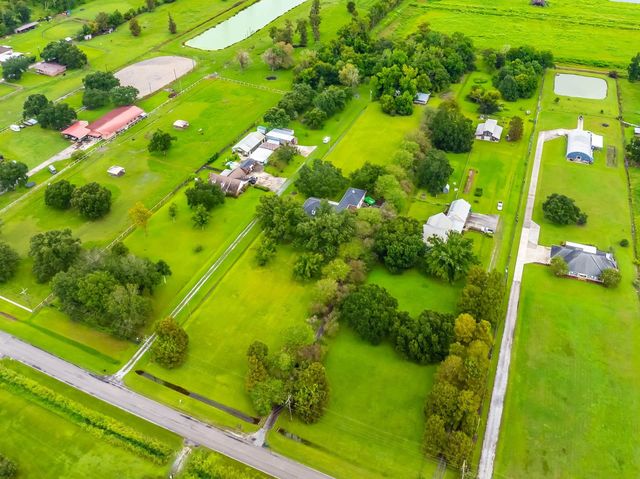 1349 Burma Rd, Thibodaux, LA 70301