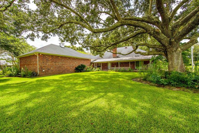 1349 Burma Rd, Thibodaux, LA 70301