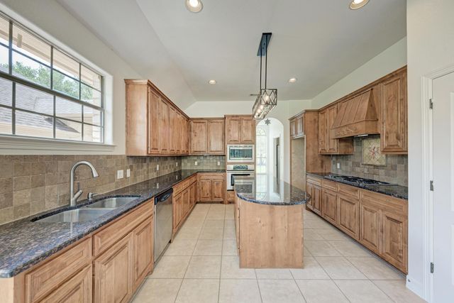 1238 Little Bear RD, Buda, TX 78610