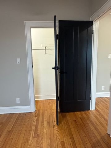 6024 W Addison Street 2, Chicago, IL 60634