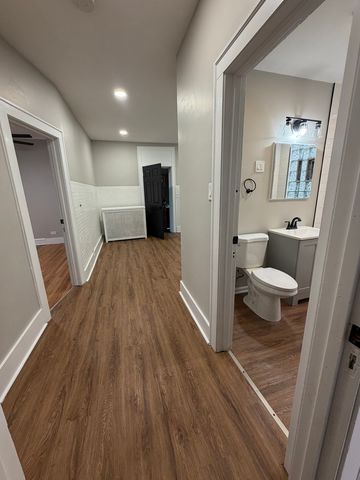 6024 W Addison Street 2, Chicago, IL 60634