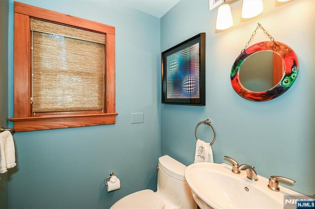 65 Plymouth Road, Glen Rock, NJ 07452