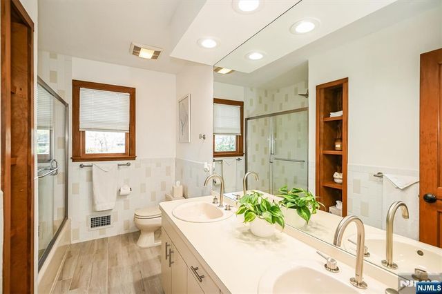 65 Plymouth Road, Glen Rock, NJ 07452