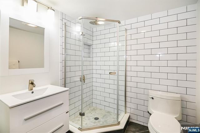 65 Plymouth Road, Glen Rock, NJ 07452