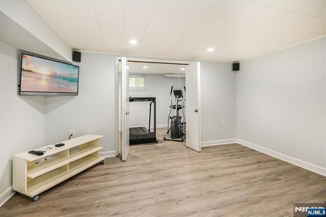 65 Plymouth Road, Glen Rock, NJ 07452