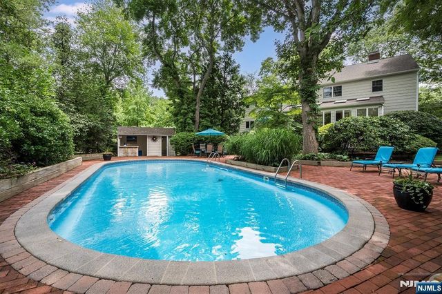 65 Plymouth Road, Glen Rock, NJ 07452