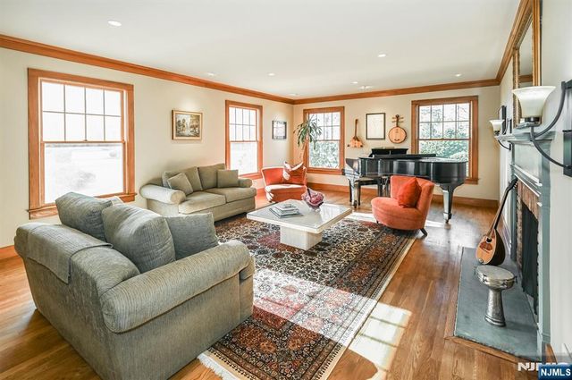 65 Plymouth Road, Glen Rock, NJ 07452