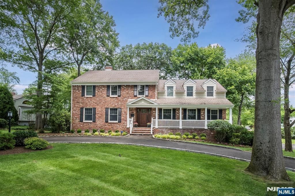 65 Plymouth Road, Glen Rock, NJ 07452