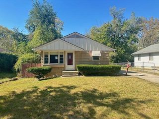 8236 Flora Avenue, Kansas City, MO 64131