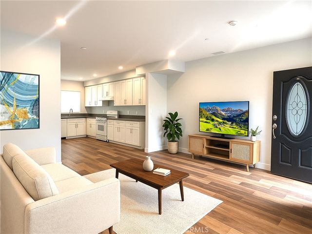 300 E Alhambra Road E, Alhambra, CA 91801