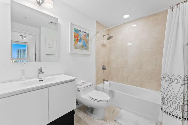 90 SW 3rd Street 1410, Miami, FL 33130