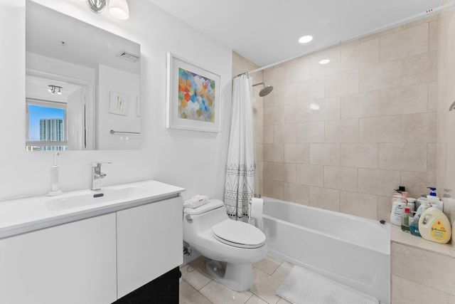 90 SW 3rd Street 1410, Miami, FL 33130