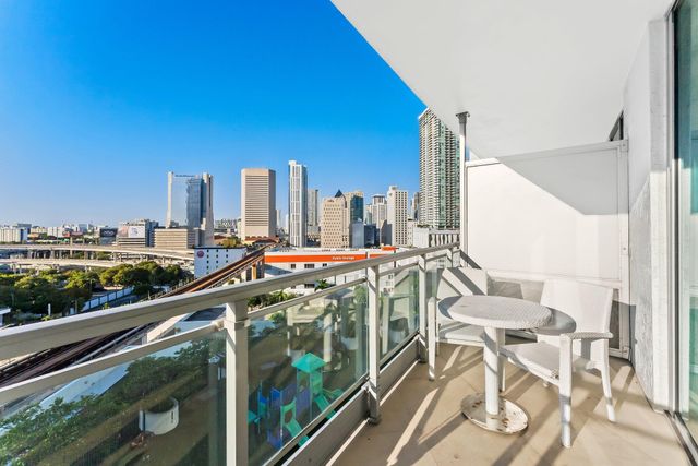90 SW 3rd Street 1410, Miami, FL 33130