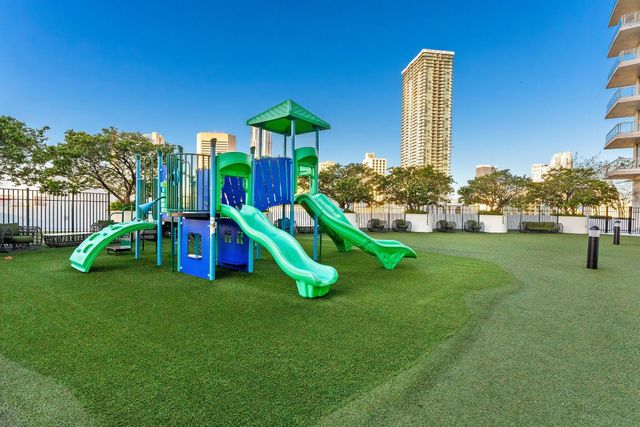90 SW 3rd Street 1410, Miami, FL 33130