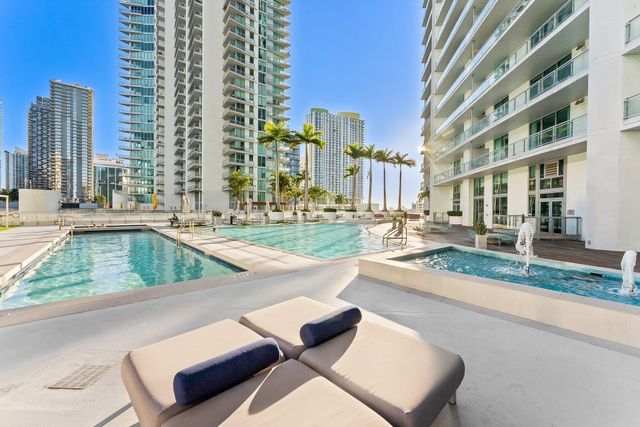 90 SW 3rd Street 1410, Miami, FL 33130