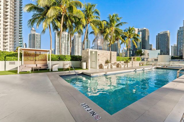 90 SW 3rd Street 1410, Miami, FL 33130