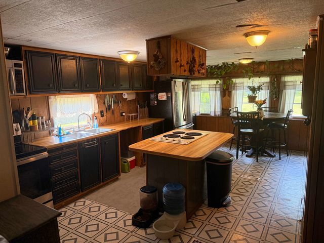 1 South Cranberry Lane, Rochester, NH 03867