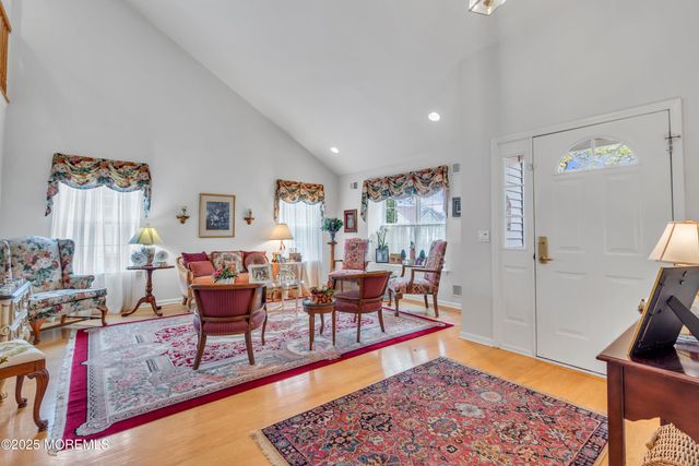 3 Round Valley Lane, Lakewood, NJ 08701