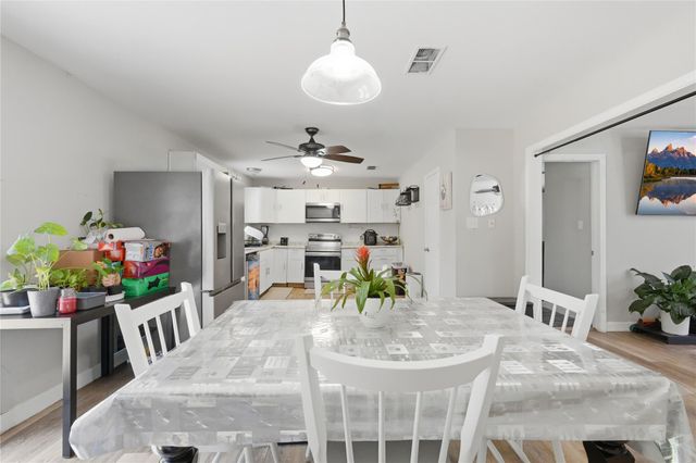 700 Butler Drive, Cleveland, TX 77328