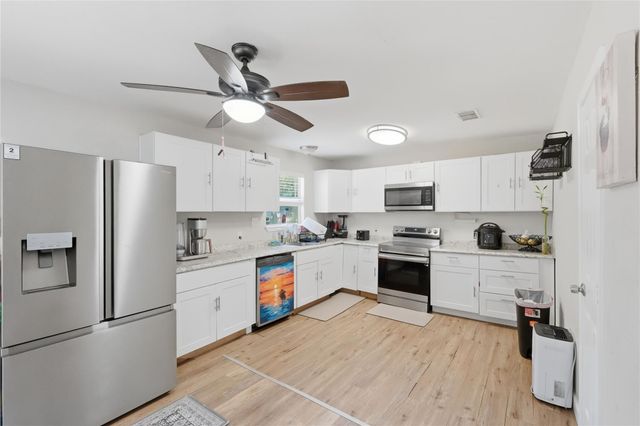 700 Butler Drive, Cleveland, TX 77328