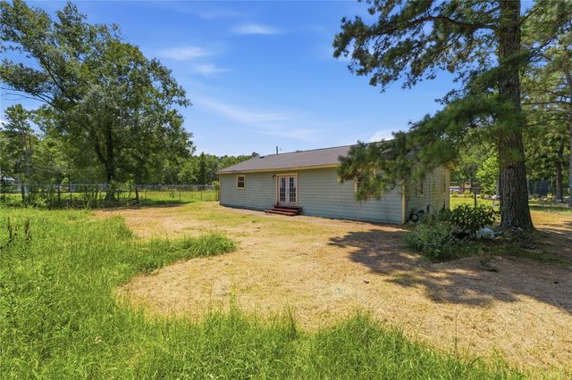 700 Butler Drive, Cleveland, TX 77328