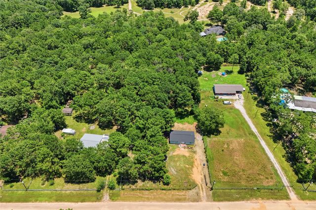 700 Butler Drive, Cleveland, TX 77328