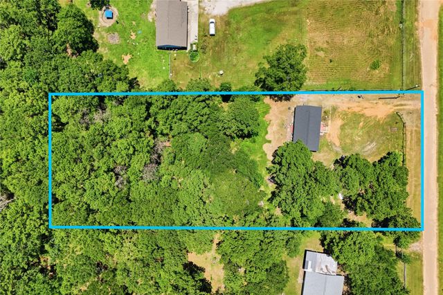 700 Butler Drive, Cleveland, TX 77328