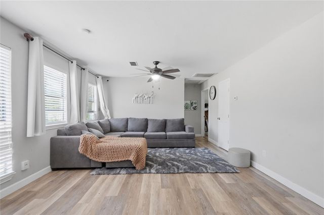 700 Butler Drive, Cleveland, TX 77328