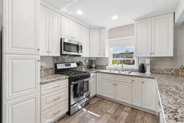 429 S Colfax, La Habra, CA 90631