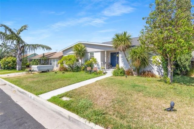 429 S Colfax, La Habra, CA 90631