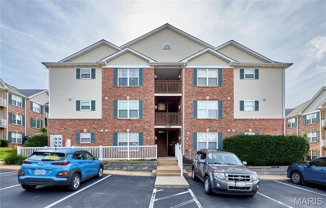 11087 Gravois Road 302, St Louis, MO 63126