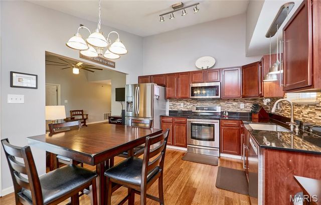 11087 Gravois Road 302, St Louis, MO 63126