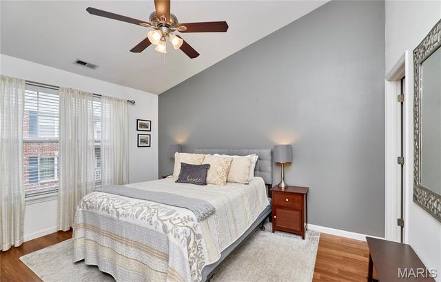 11087 Gravois Road 302, St Louis, MO 63126