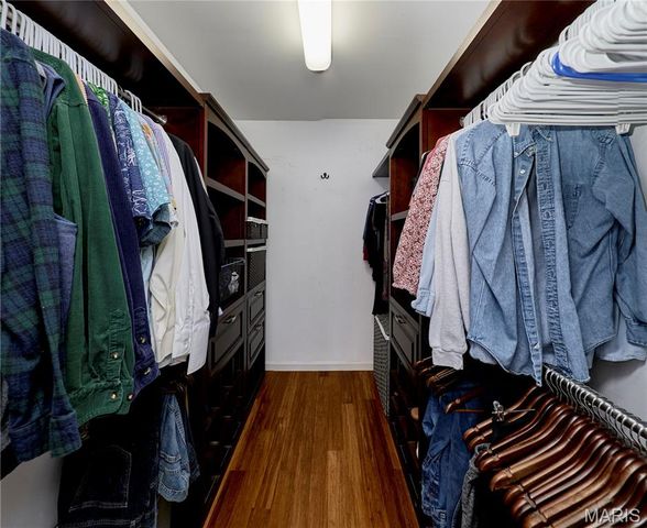 11087 Gravois Road 302, St Louis, MO 63126