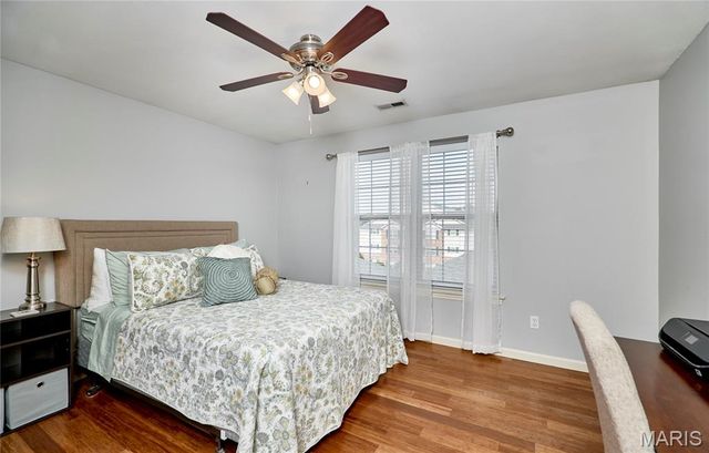 11087 Gravois Road 302, St Louis, MO 63126