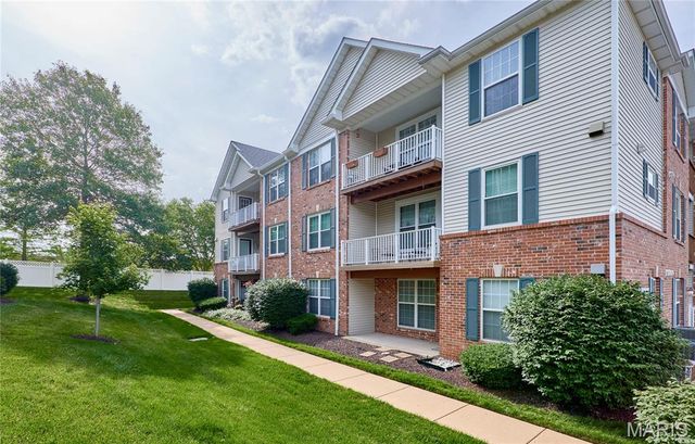 11087 Gravois Road 302, St Louis, MO 63126