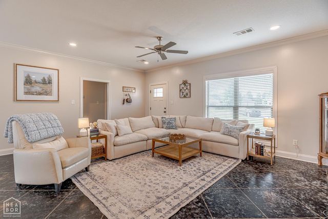 1116 Gregory Court, Jonesboro, AR 72405