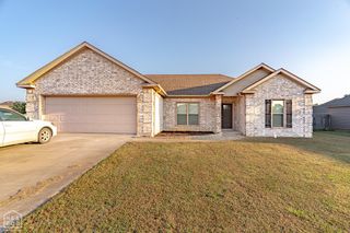 1116 Gregory Court, Jonesboro, AR 72405