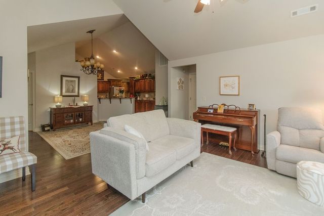 2100 New Hope Road 1704, Rogers, AR 72758