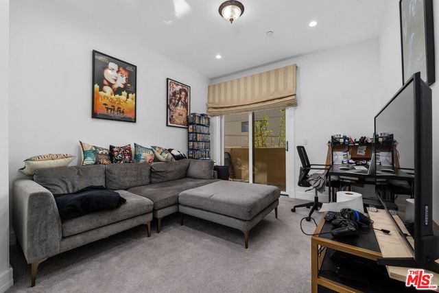 411 N Oakhurst Drive 305, Beverly Hills, CA 90210