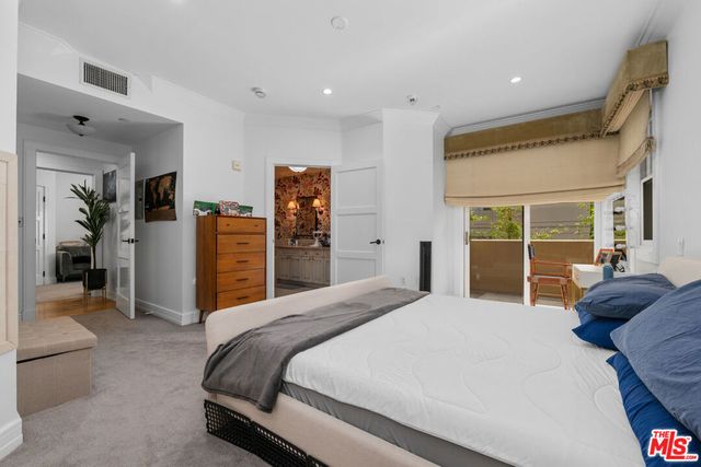 411 N Oakhurst Drive 305, Beverly Hills, CA 90210
