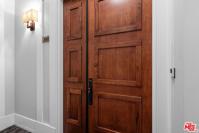 411 N Oakhurst Drive 305, Beverly Hills, CA 90210