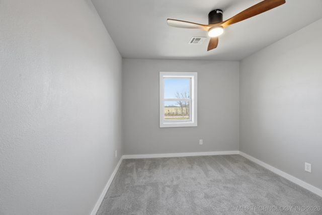 725 N 260 Road, Mounds, OK 74047